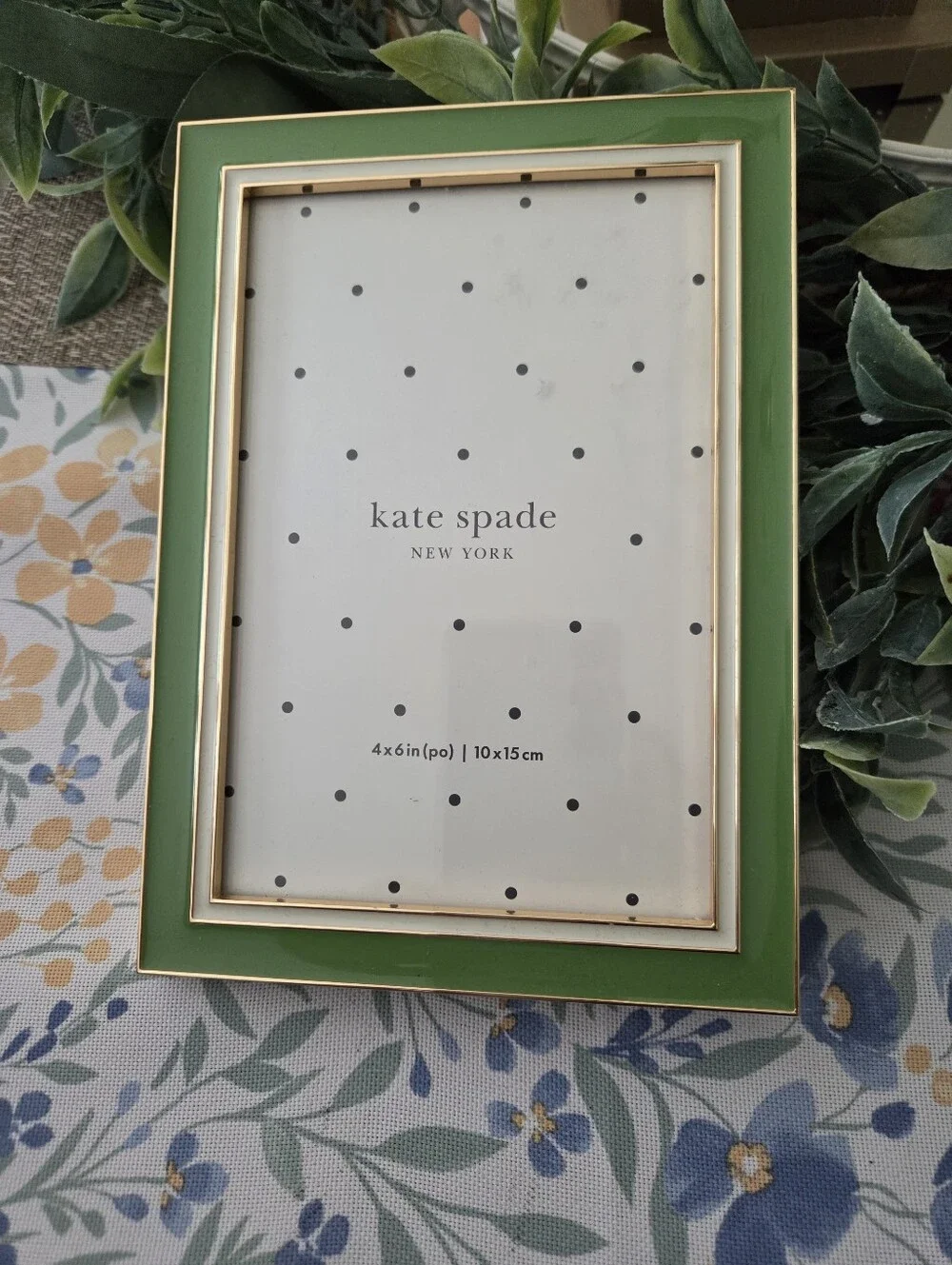 kate spade Green with Gold Trim Picture Frame